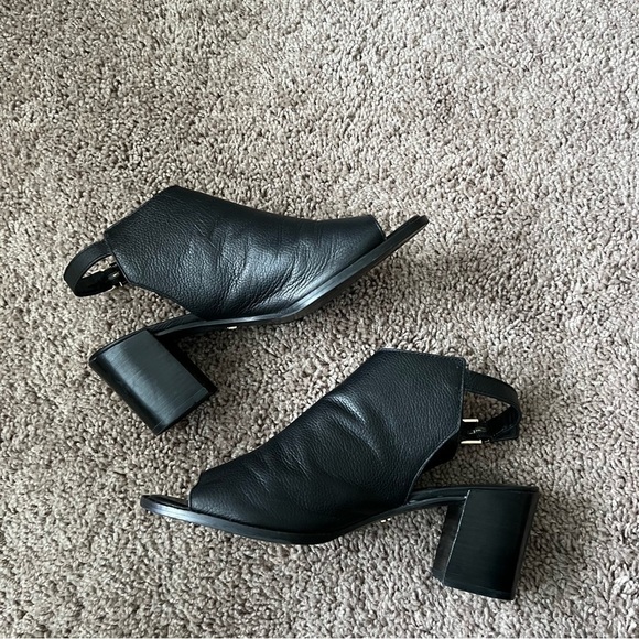 Kenneth Cole Reaction Womens Boots Black Size 9.5 M Fridah Fly 4" Open Heel - Picture 1 of 10